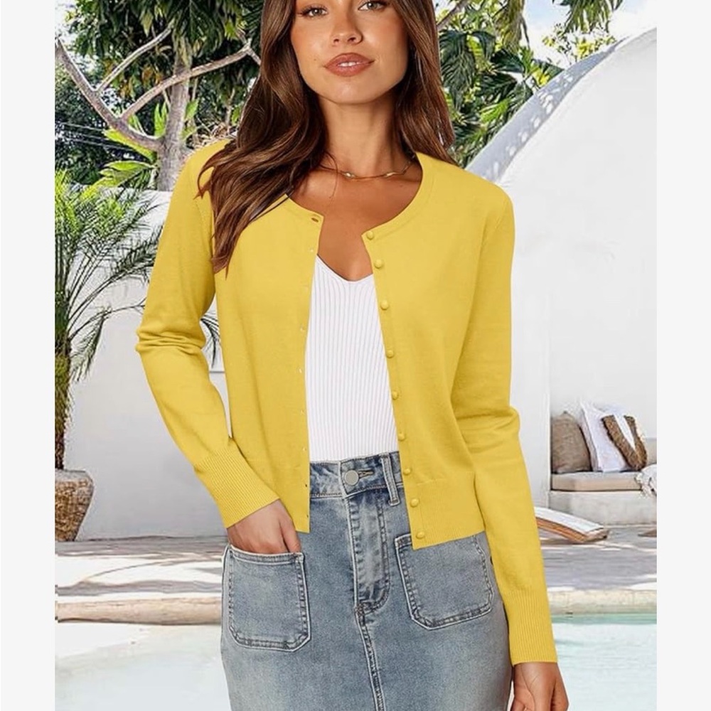 Newshows Women's Lightweight Button Down Cardigan